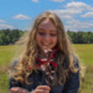 Meet your Posher, Abigail